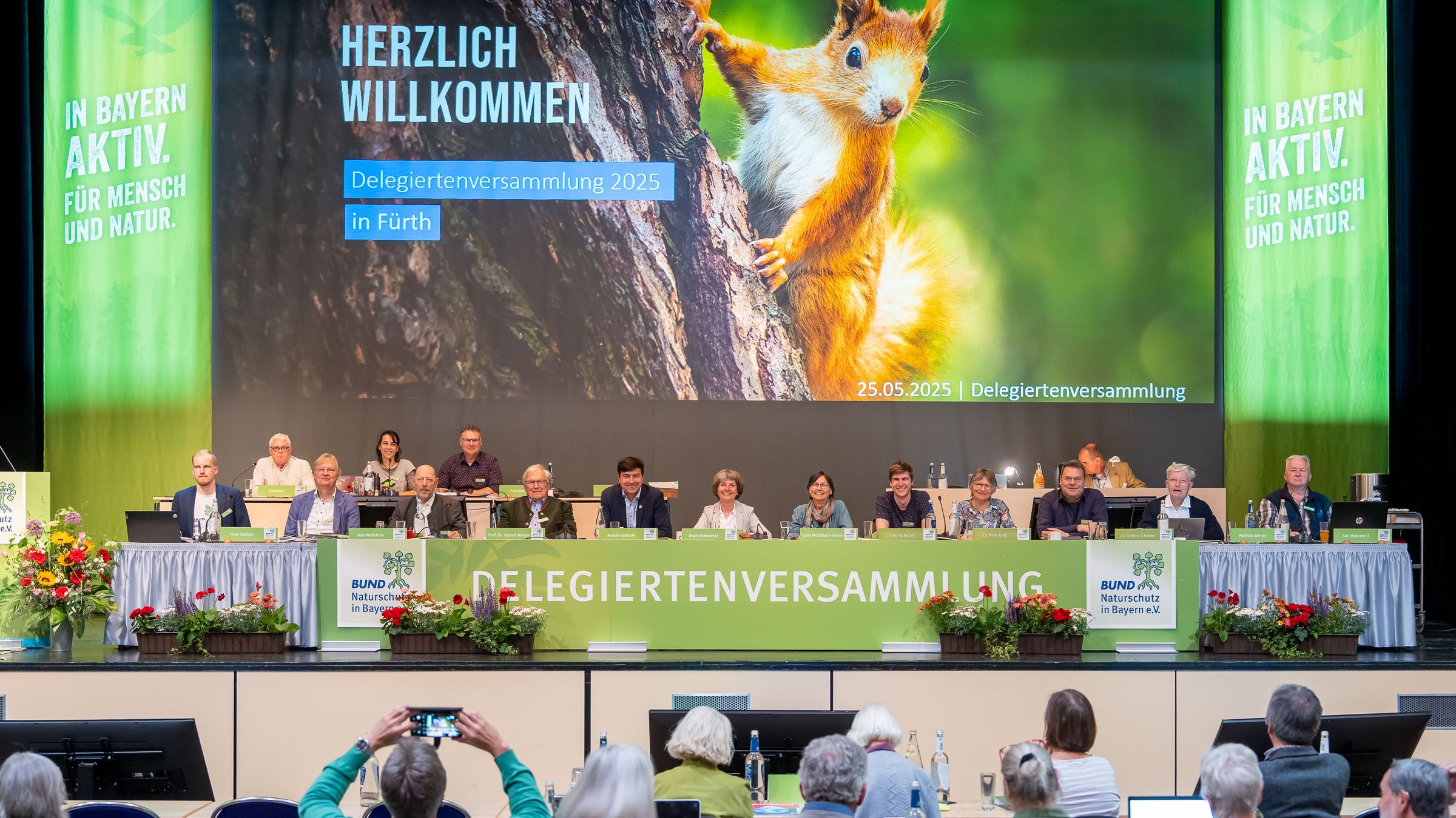 Podium | Bild: Heinrich Inkoferer Delegierten Versammlung BN 2025 in Führt, DV