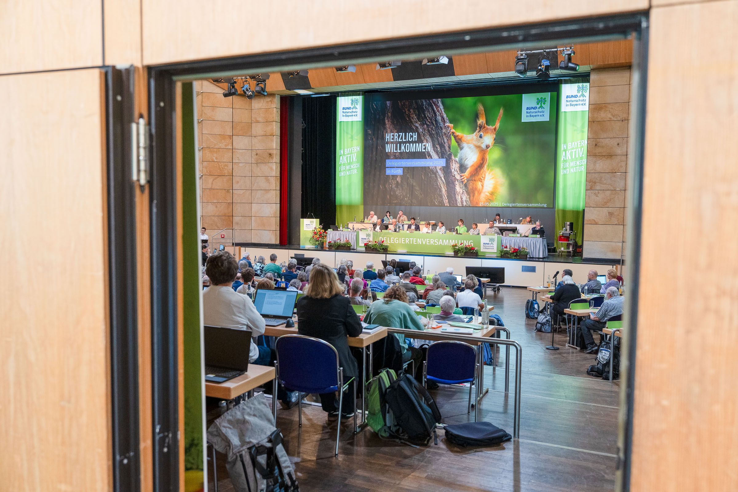 Blick in den Saal | Bild: Heinrich Inkoferer Delegierten Versammlung BN 2025 in Fürth, DV