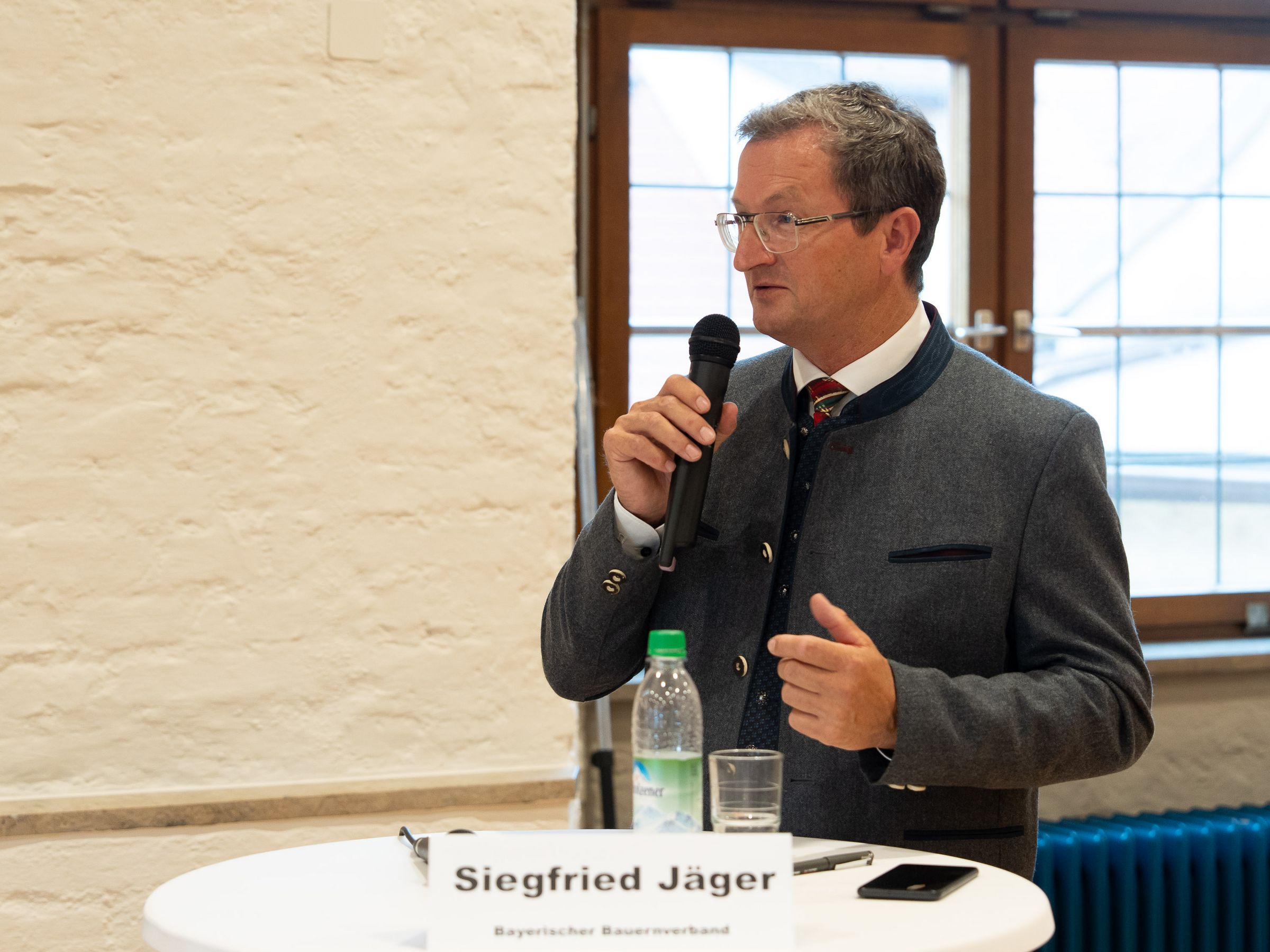 Podiumsdiskussion zu gemeinwohlorientierter Landnutzung
