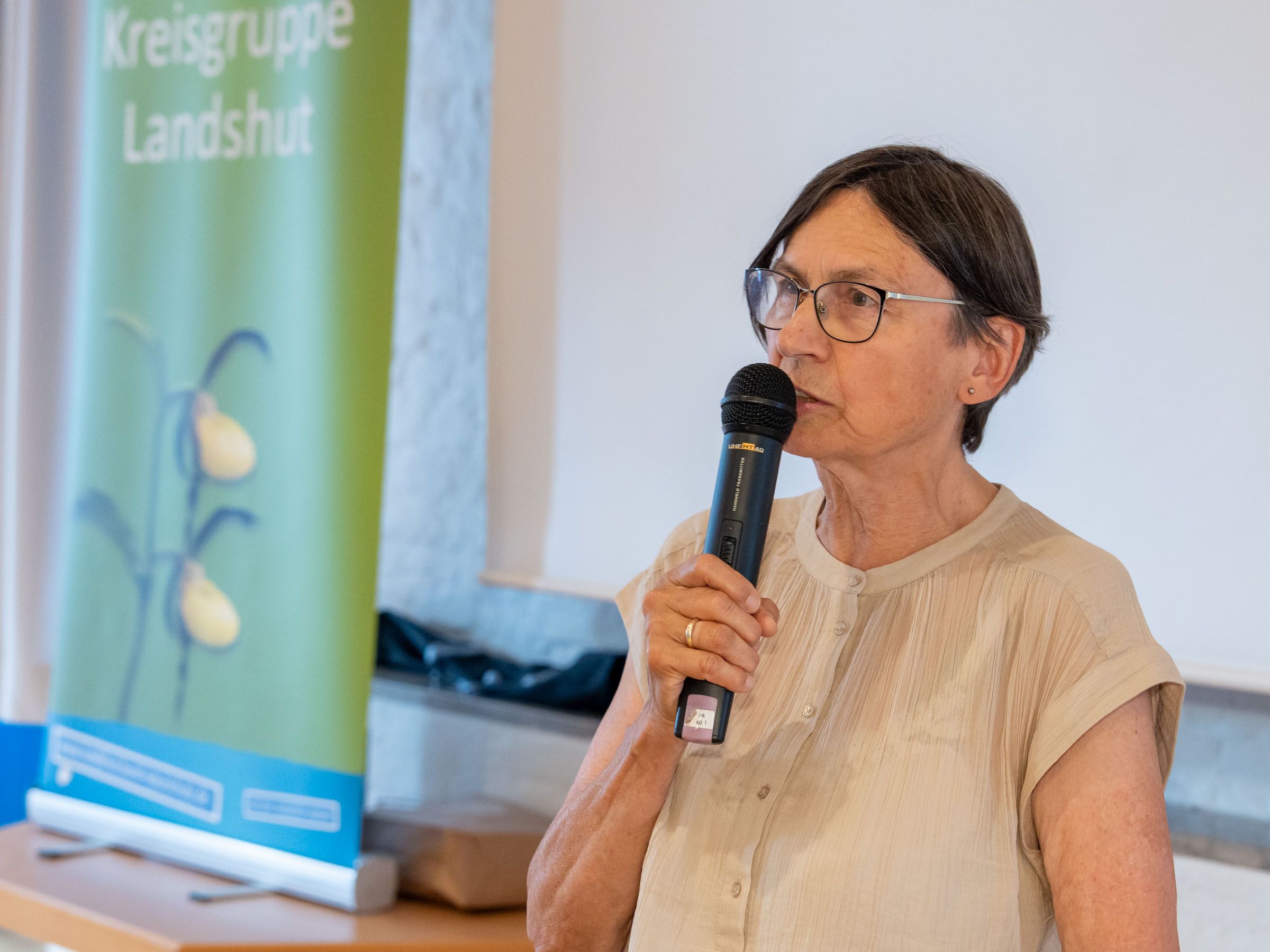 Kathy Mühlebach-Sturm spricht über das Brennelementezwischenlager in Niederaichbach