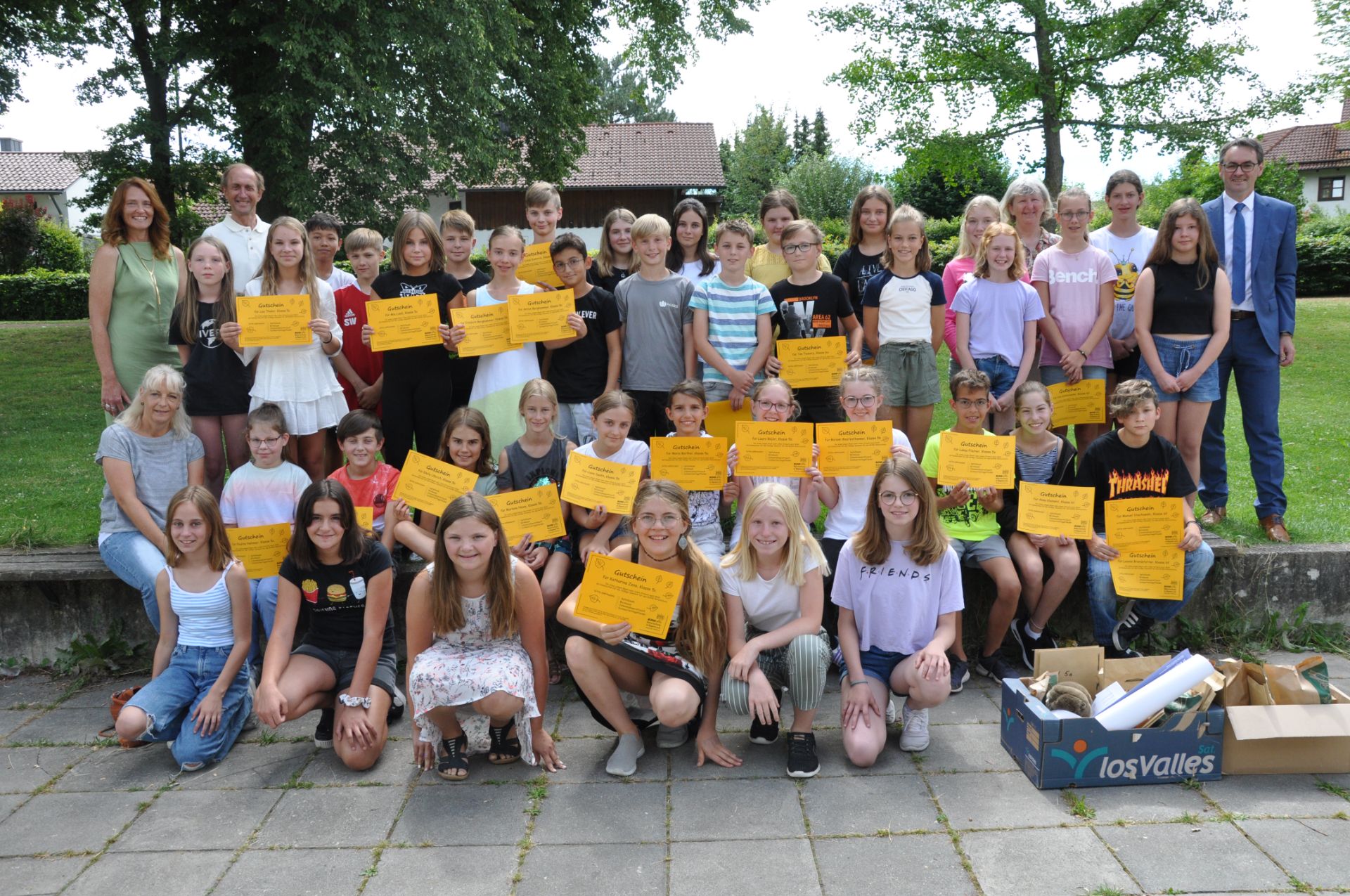 Gruppenbild mit allen Sammlerinnen und Sammlern (ca. 40 and er Zahl)